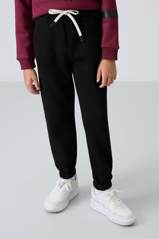 Black Cotton Thick Fleece-Lined Soft Textured Standard Fit Printed Boys' Tracksuit Bottom - 11225