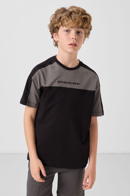 Black cotton oversized fit embroidered boys boys T-Shirt - 11290