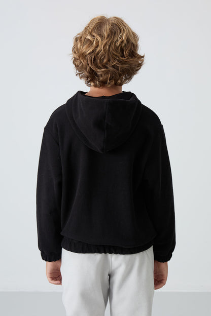 Black Thick Soft Textured Standard Fit Embroidered Fleece Boys' Sweatshirt - 11230