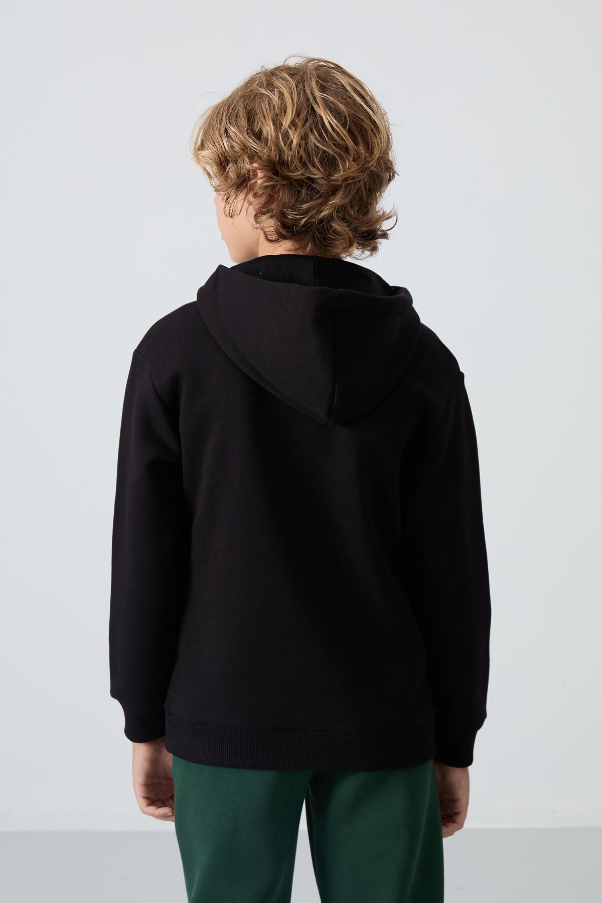 Black Cotton Thick Fleece-Lined Soft Textured Standard Fit Embroidered Boys' Sweatshirt - 11244