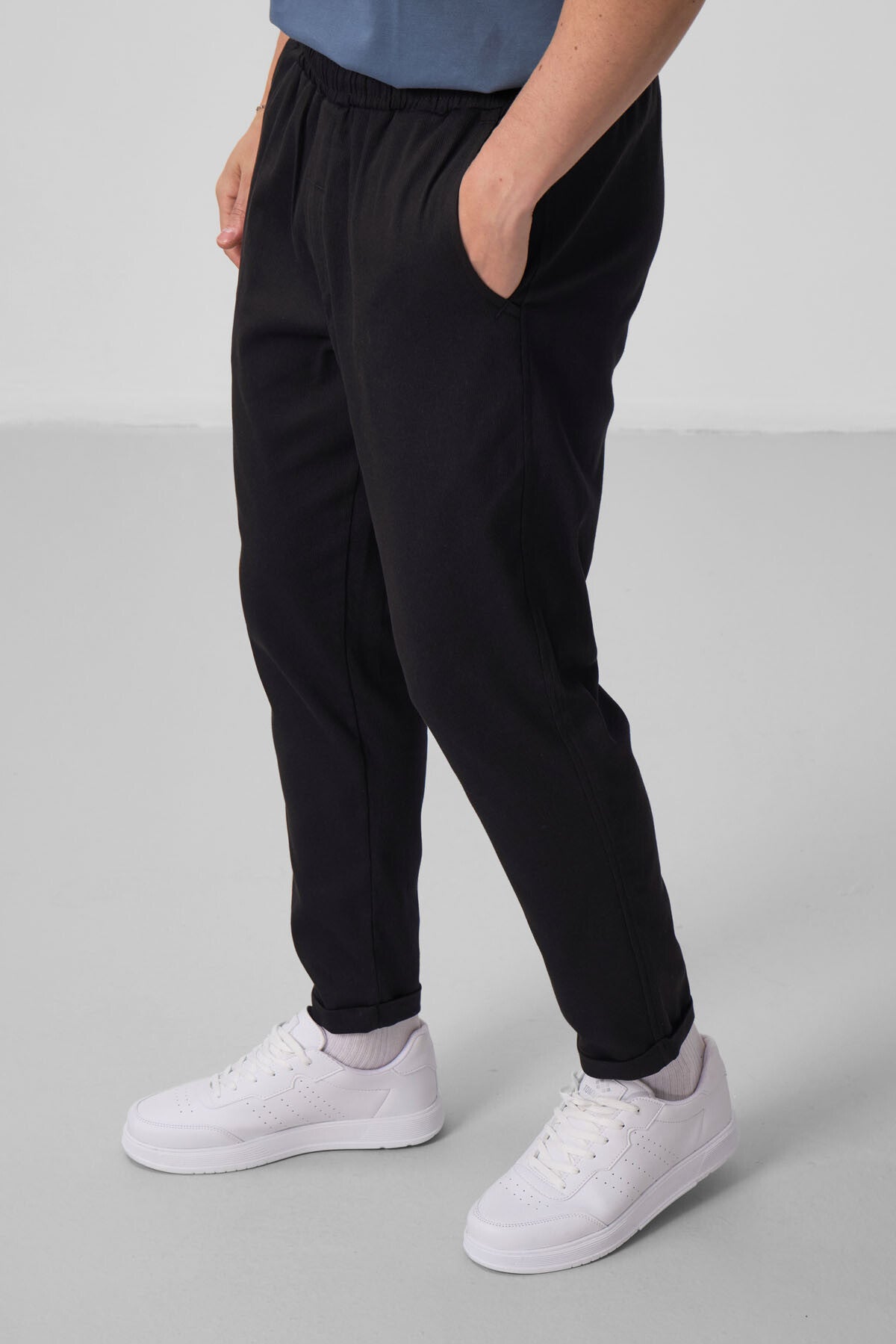 Black Standard Fit Woven Lightly Stretch Chino Men's Trousers - 82175