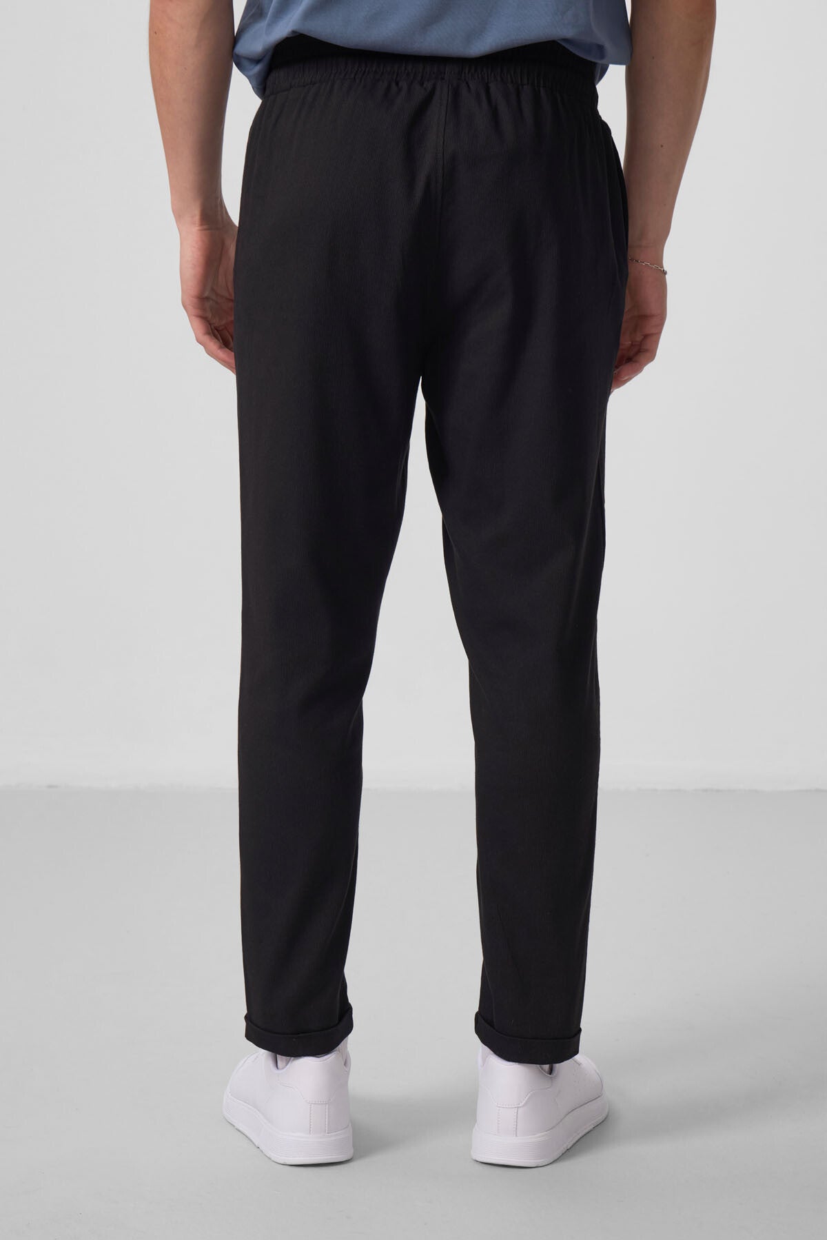 Black Standard Fit Woven Lightly Stretch Chino Men's Trousers - 82175