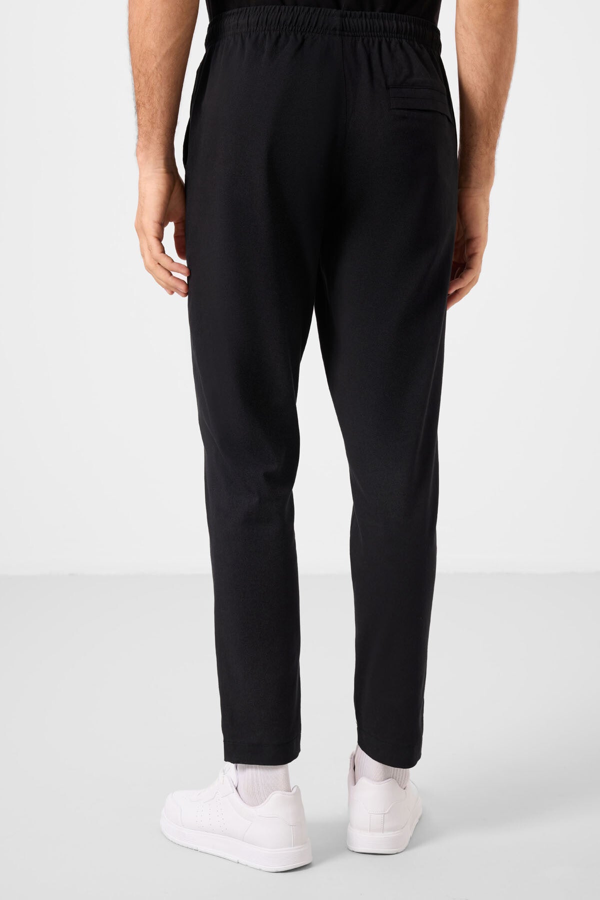 Black Standard Fit Weaving Lightweight and Flexible Chino Trousers - 82180