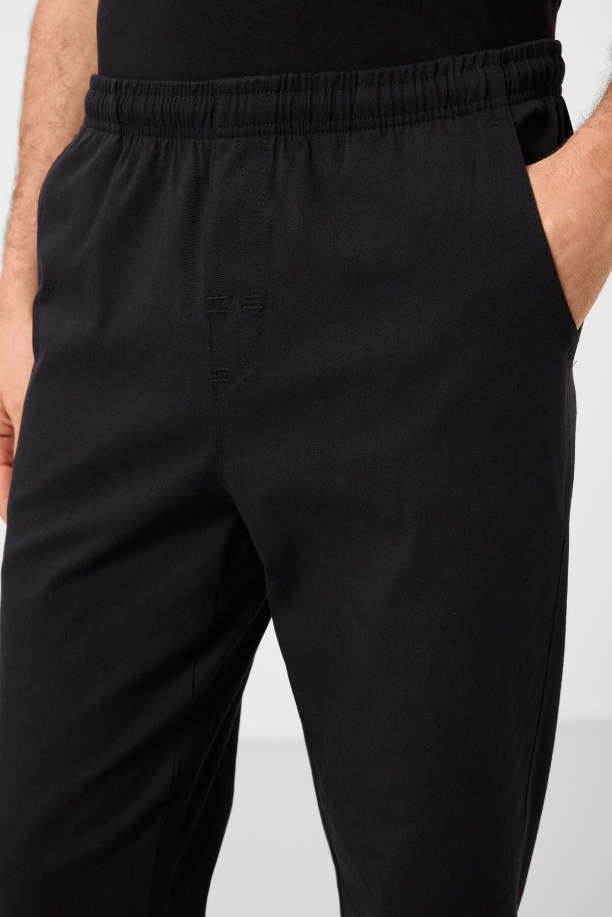 Black Standard Fit Weaving Lightweight and Flexible Chino Trousers - 82180