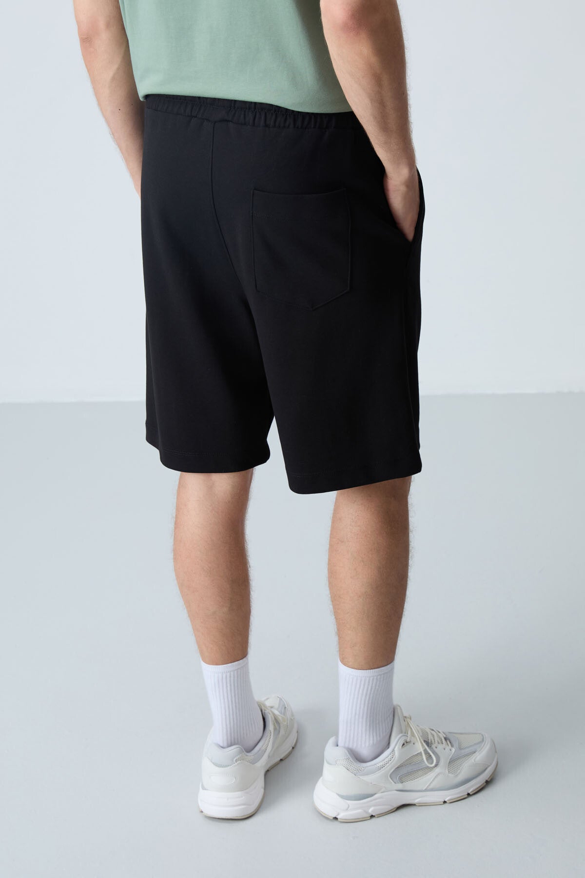 Black Cotton Thick Soft Textured Standard Fit Basic Men's Shorts - 81275
