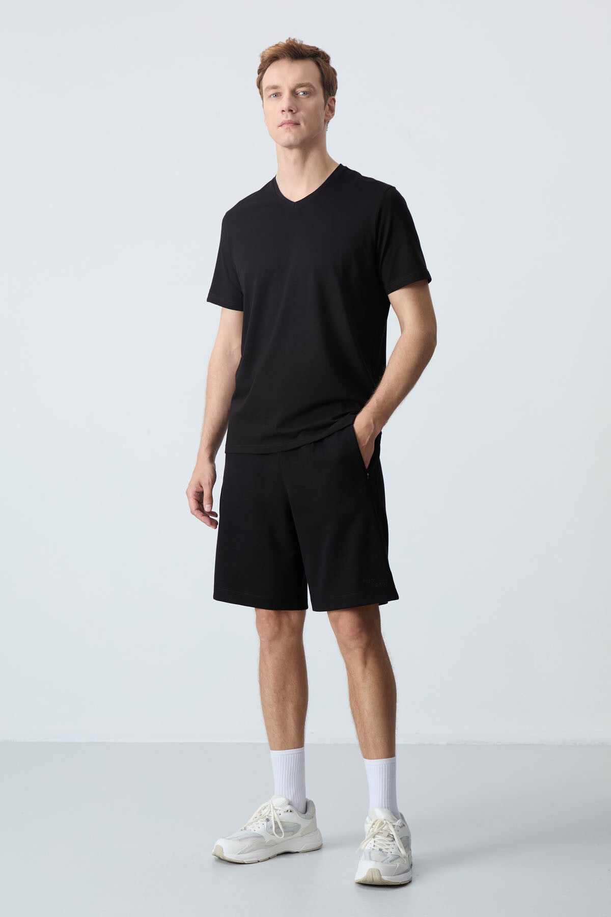 Black Cotton Thick Soft Textured Standard Fit Basic Men's Shorts - 81276