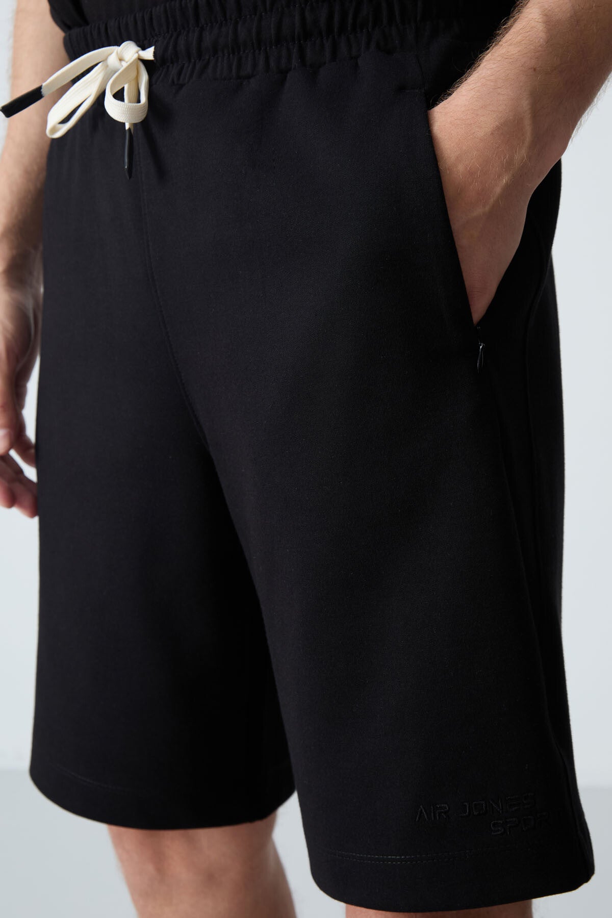 Black Cotton Thick Soft Textured Standard Fit Basic Men's Shorts - 81276