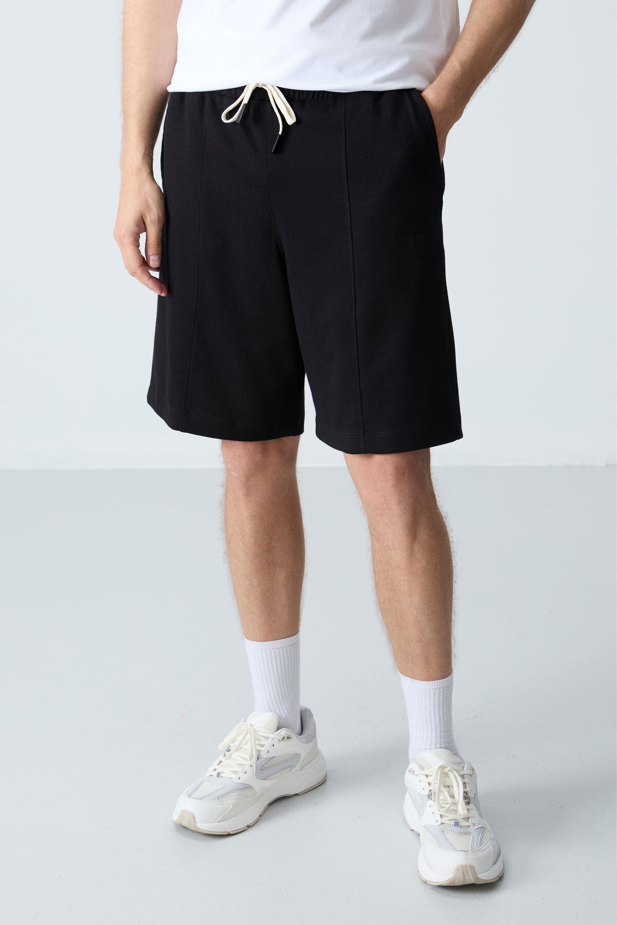 Black Cotton Thick Soft Textured Standard Fit Basic Men's Shorts - 81277