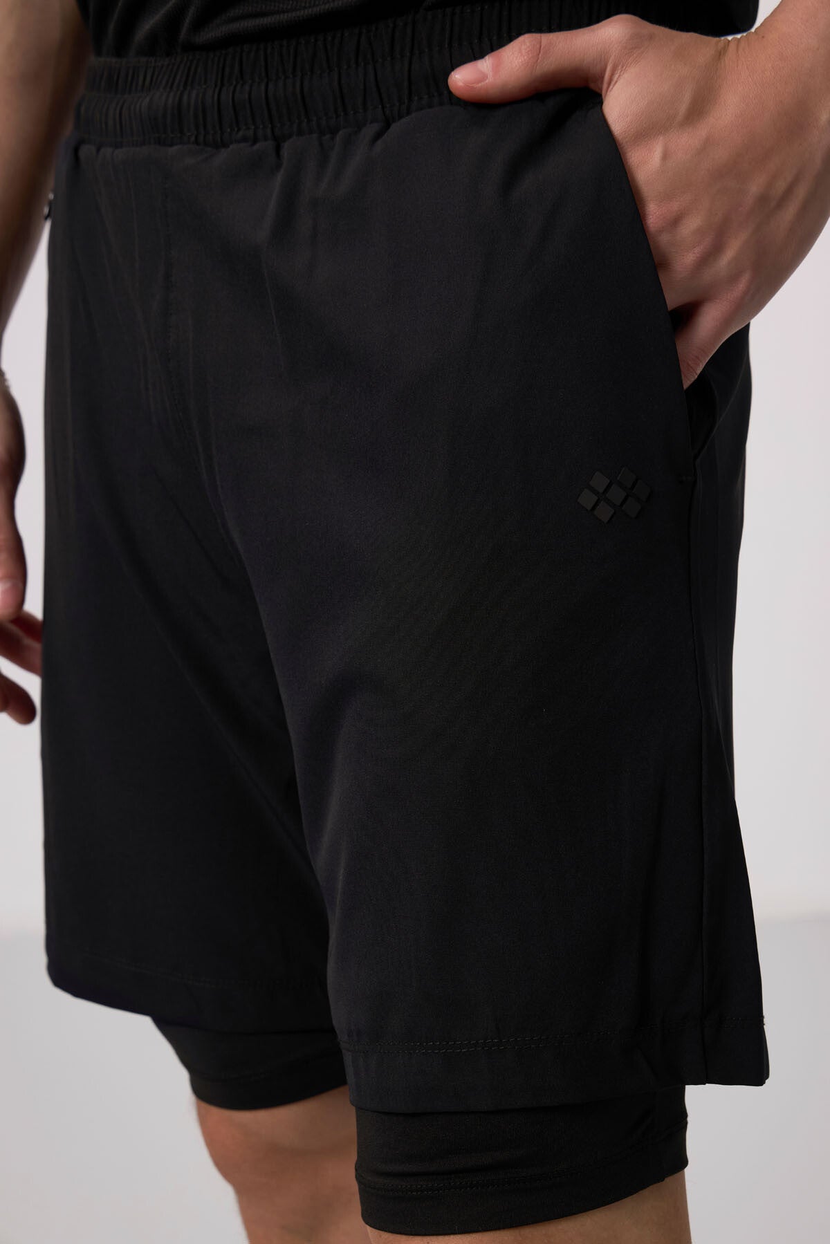Black Polyester Thin Soft Standard Fit Men's Padded Shorts - 81287