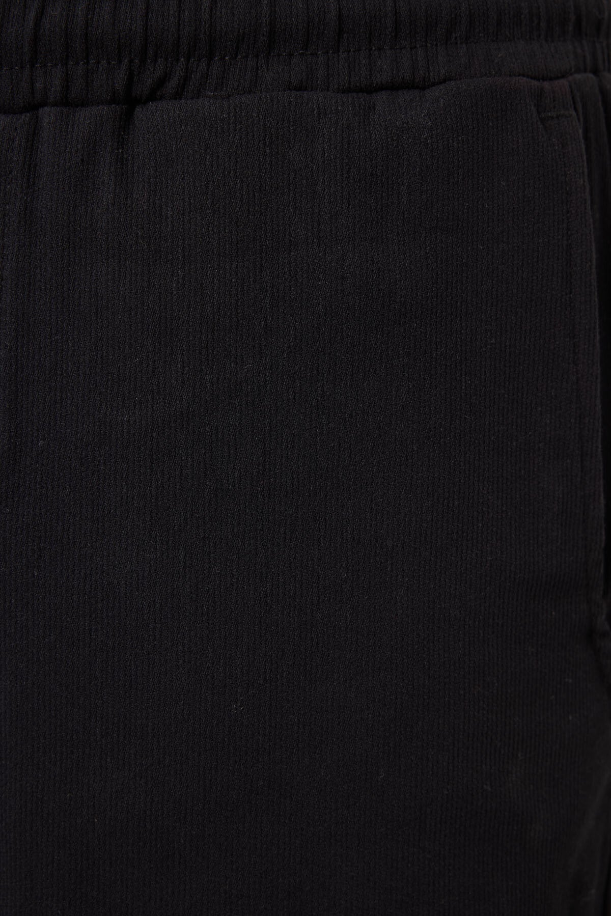 Black Standard Fit Weaving Lightweight Flexible Chino Shorts - 81289