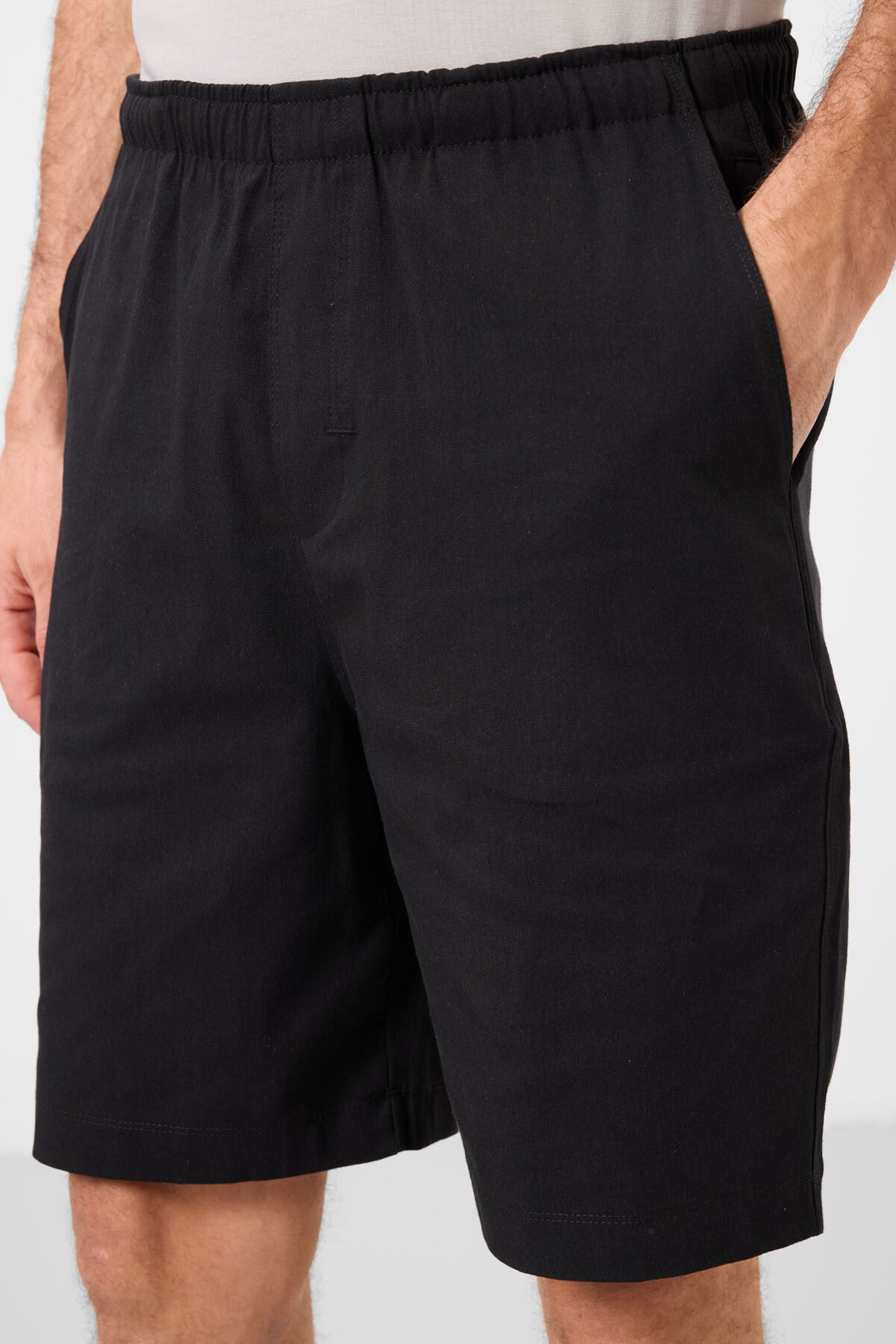 Black Standard Fit Weaving Lightweight Flexible Chino Shorts - 81291