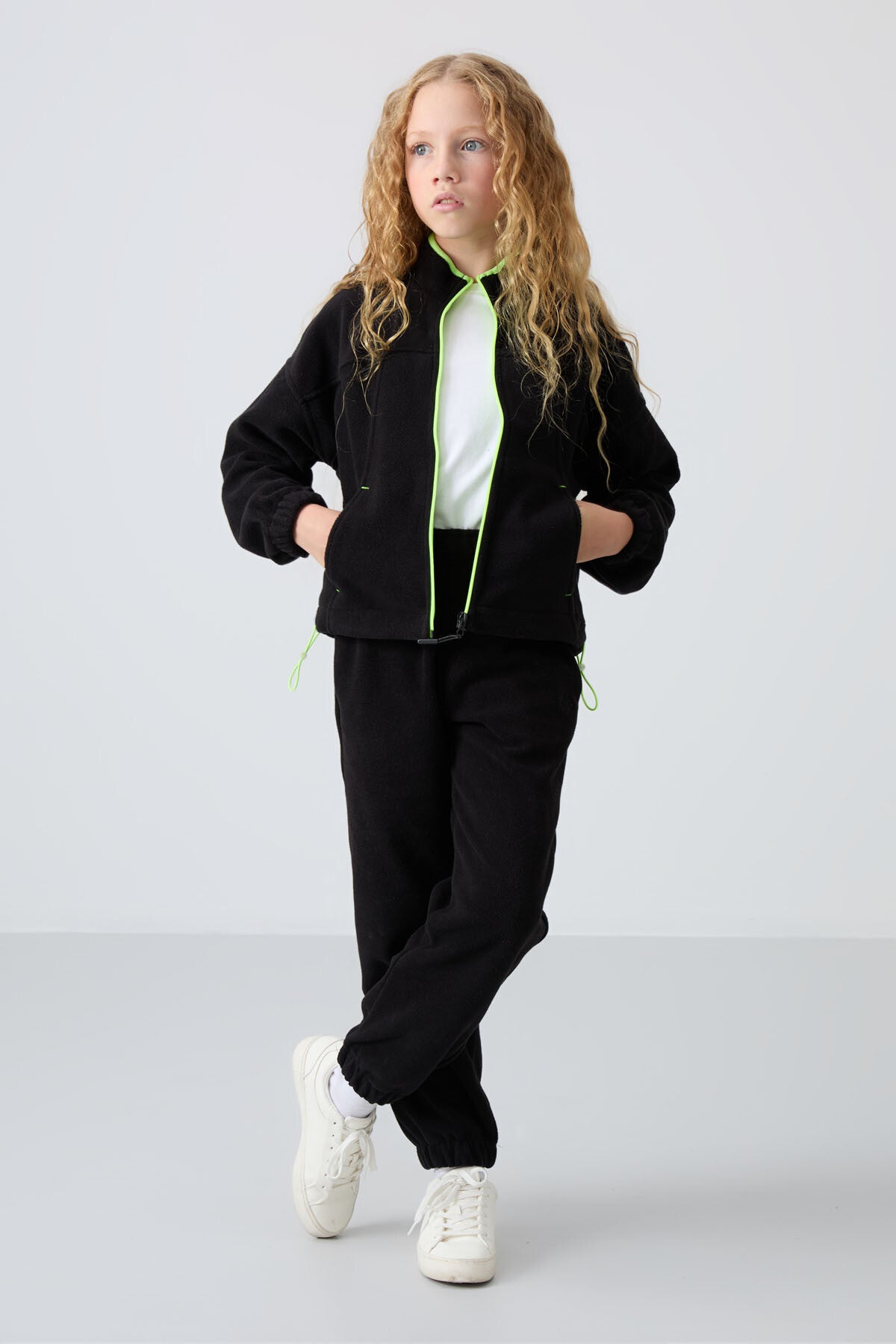 Black Thick Soft Textured Standard Fit Embroidered Fleece Girl's Sweatshirt - 75157