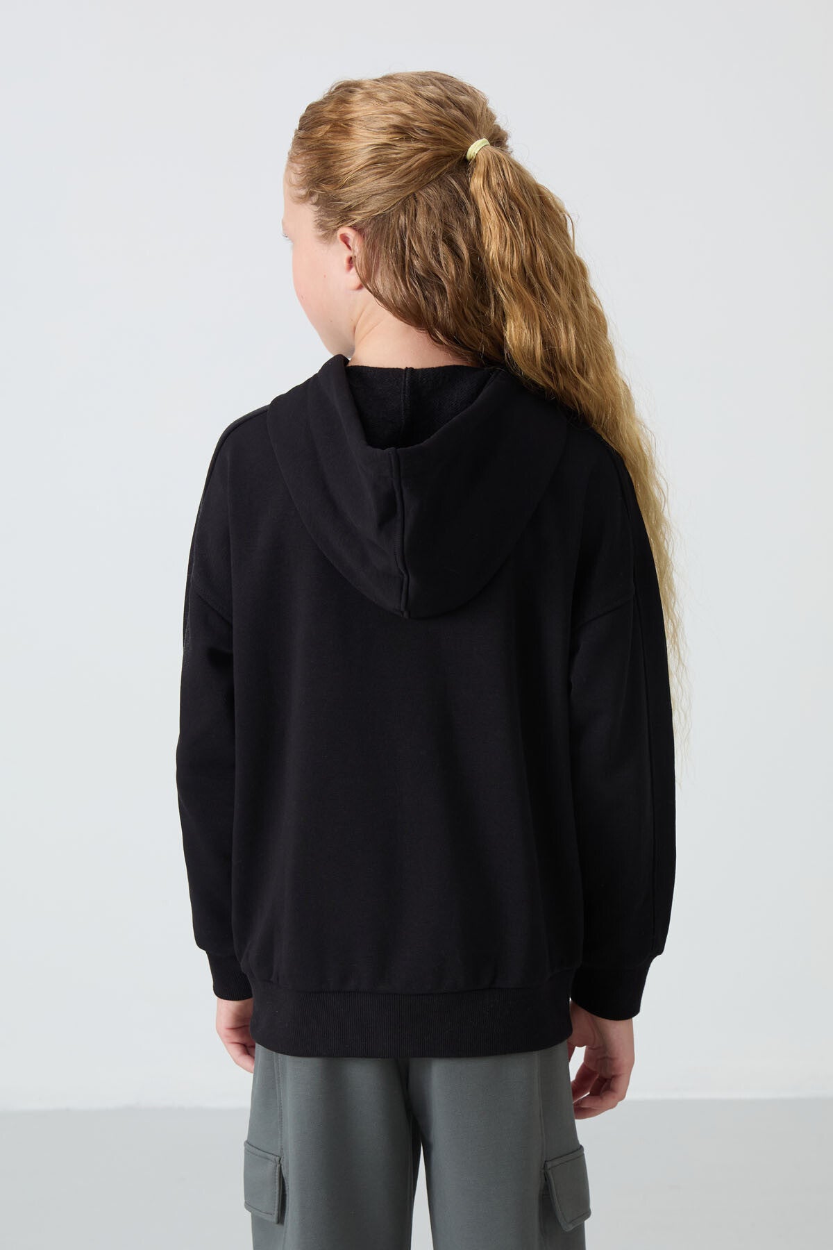 Black Cotton Fleece-Lined Soft Textured Standard Fit Embroidered Girls' Sweatshirt - 75149