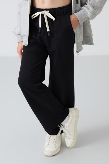 Black Cotton Lined Fleece Soft Textured Standard Fit Embroidered Girls' Tracksuit Bottom - 75146