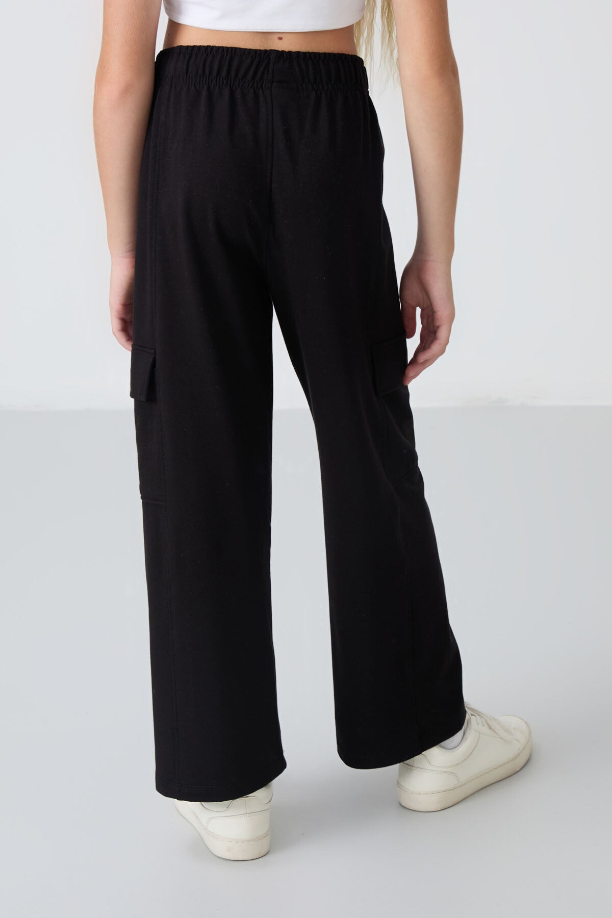 Black Cargo Pocket Front Seam Detailed Wide Leg Girls' Tracksuit Bottom - 75143