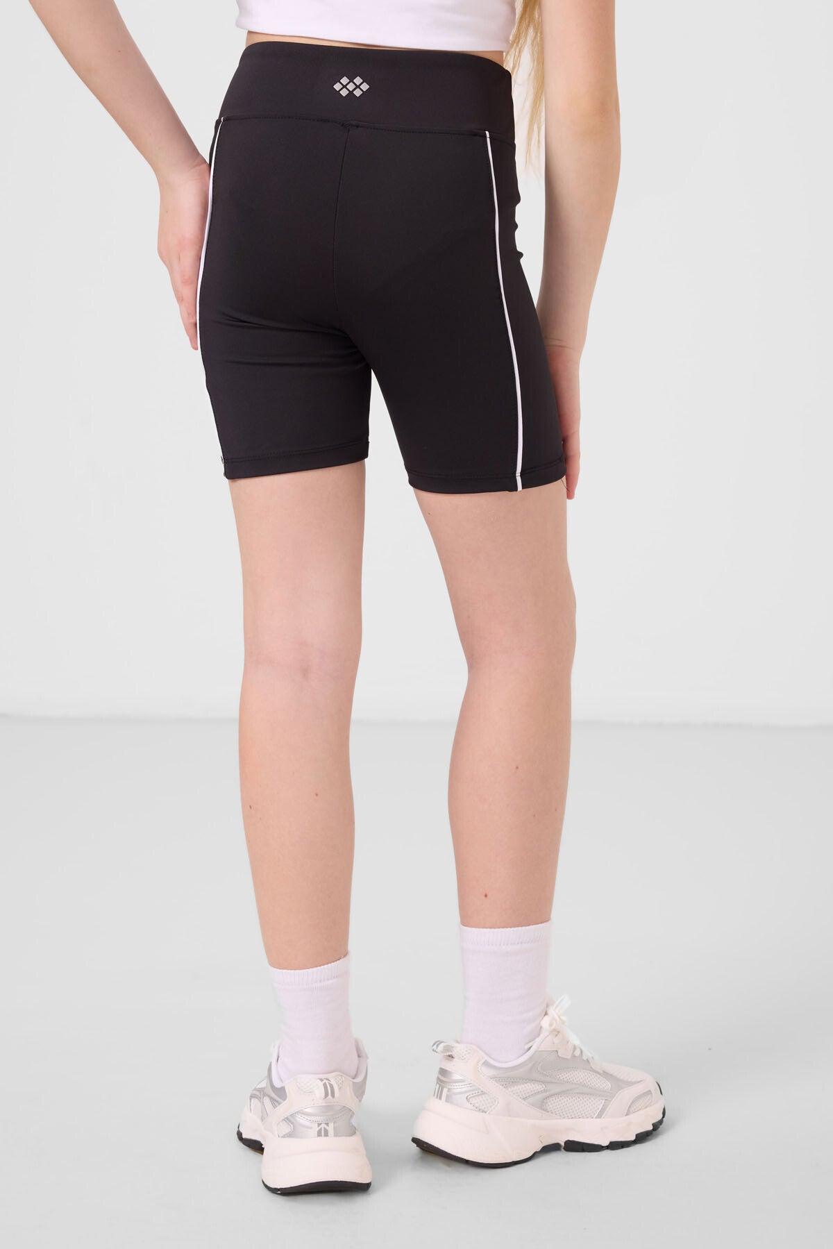 Black Flexible Standard Fit Basic Performance Tight - 75189