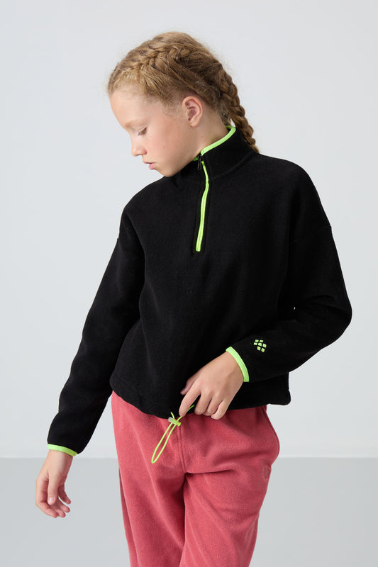 Black Thick Soft Textured Standard Fit Embroidered Fleece Girls' Sweatshirt - 75151