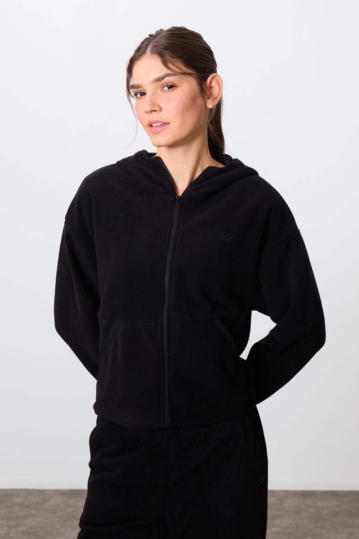 Black Thick Soft Textured Hooded Oversize Embroidered Fleece Women's Tracksuit Set -95338