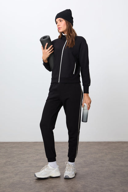 Black Compact Cotton Thick Smooth Textured Stand Collar Oversize Fit Women's Tracksuit Set - 95340