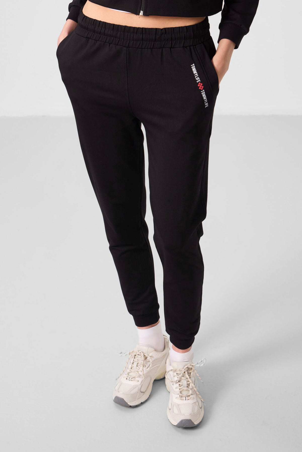 Black Hooded Zippered Oversize Women's Tracksuit Set - 95328