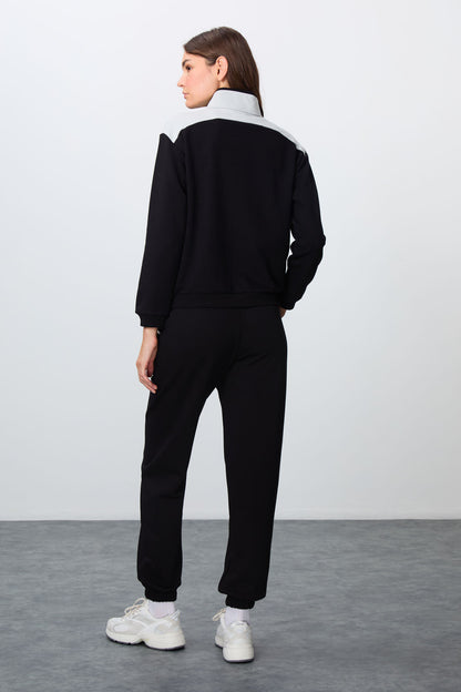 Black Compact Cotton Thick Smooth Textured Stand Collar Oversize Fit Women's Tracksuit Set - 95342