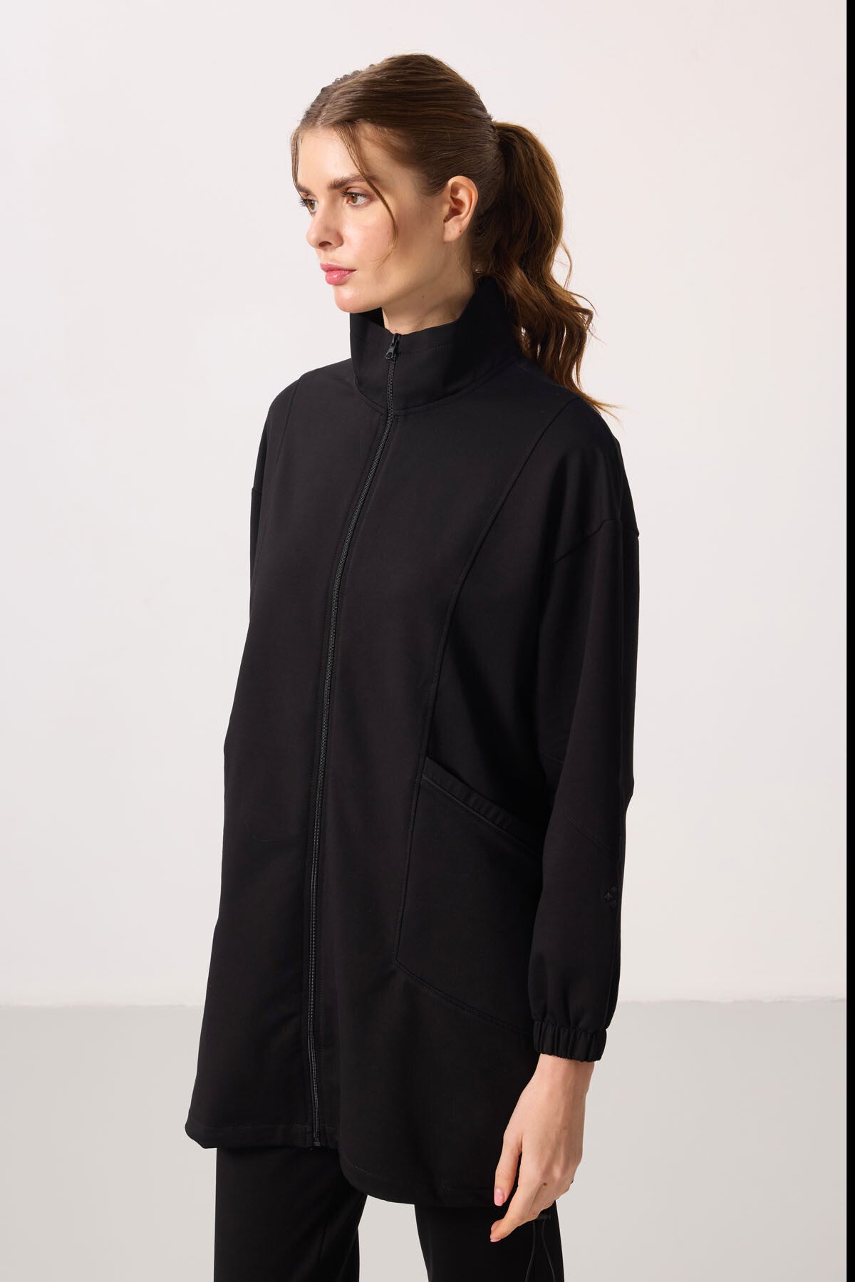 Black High Collar Zippered Comfort Fit Women's Tracksuit Tunic Set - 95345