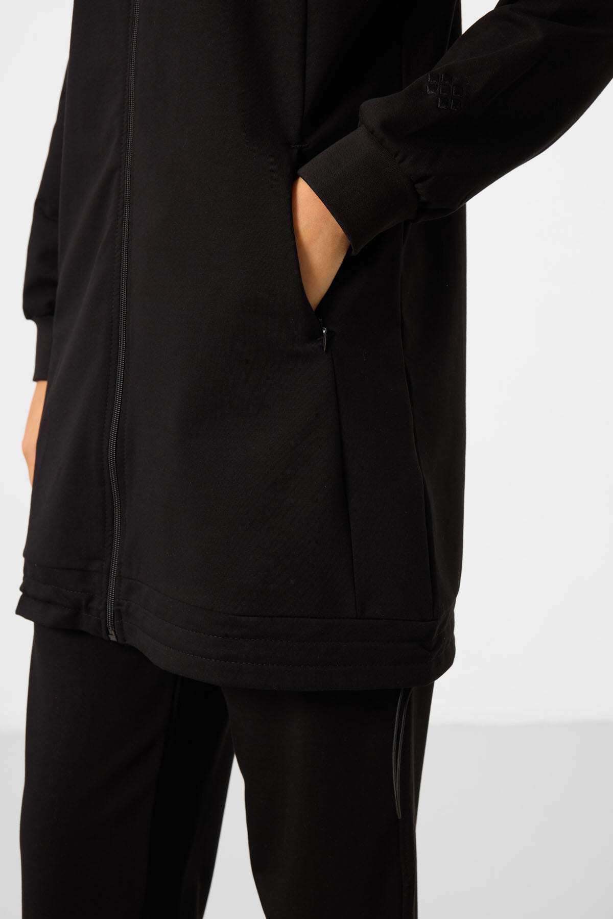 Black High Neck Zippered Cotton Women's Tracksuit Tunic Set - 95346