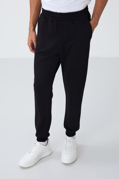 Black Compact Cotton Thick Smooth Textured Hooded Comfort Fit Men's Tracksuit Set - 85262