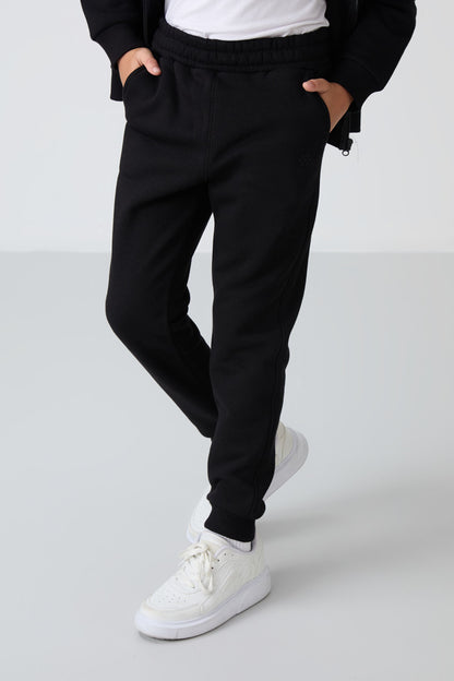 Black Cotton Thick Fleece-Lined Soft Textured Standard Fit Embroidered Boys' Tracksuit Set - 11256