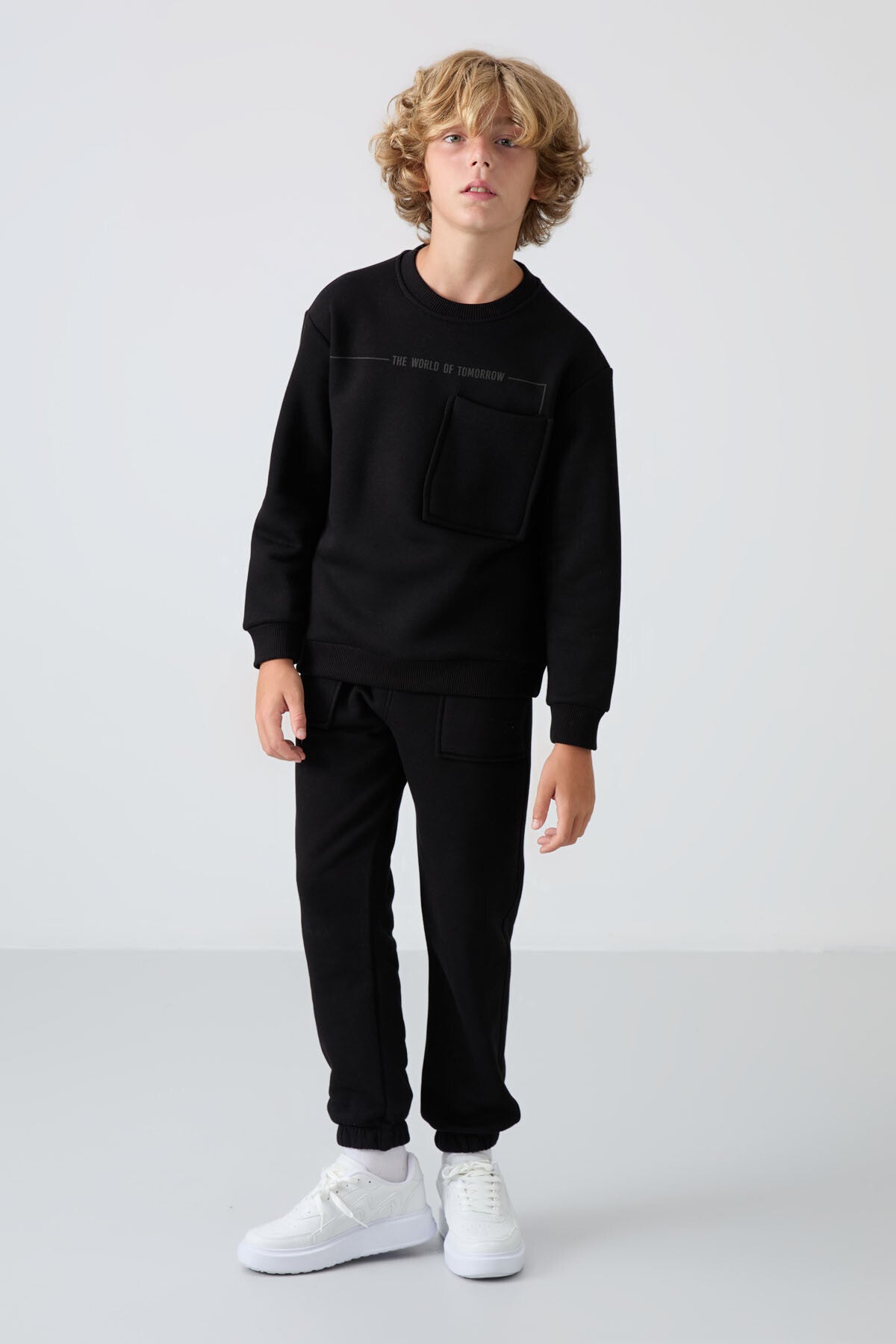 Black Cotton Thick Fleece-Lined Soft Textured Standard Fit Printed Boys' Tracksuit Set - 11257