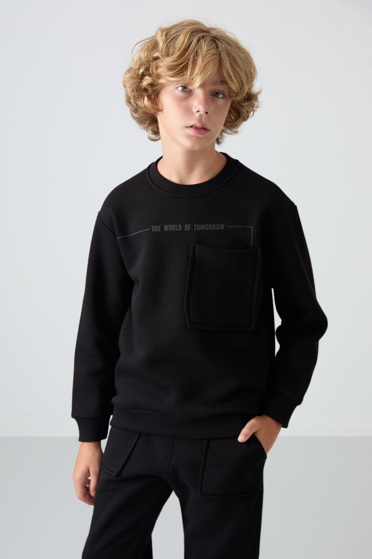 Black Cotton Thick Fleece-Lined Soft Textured Standard Fit Printed Boys' Tracksuit Set - 11257