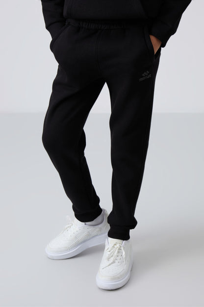 Black Cotton Thick Fleece-Lined Soft Textured Standard Fit Embroidered Boys' Tracksuit Set - 11255