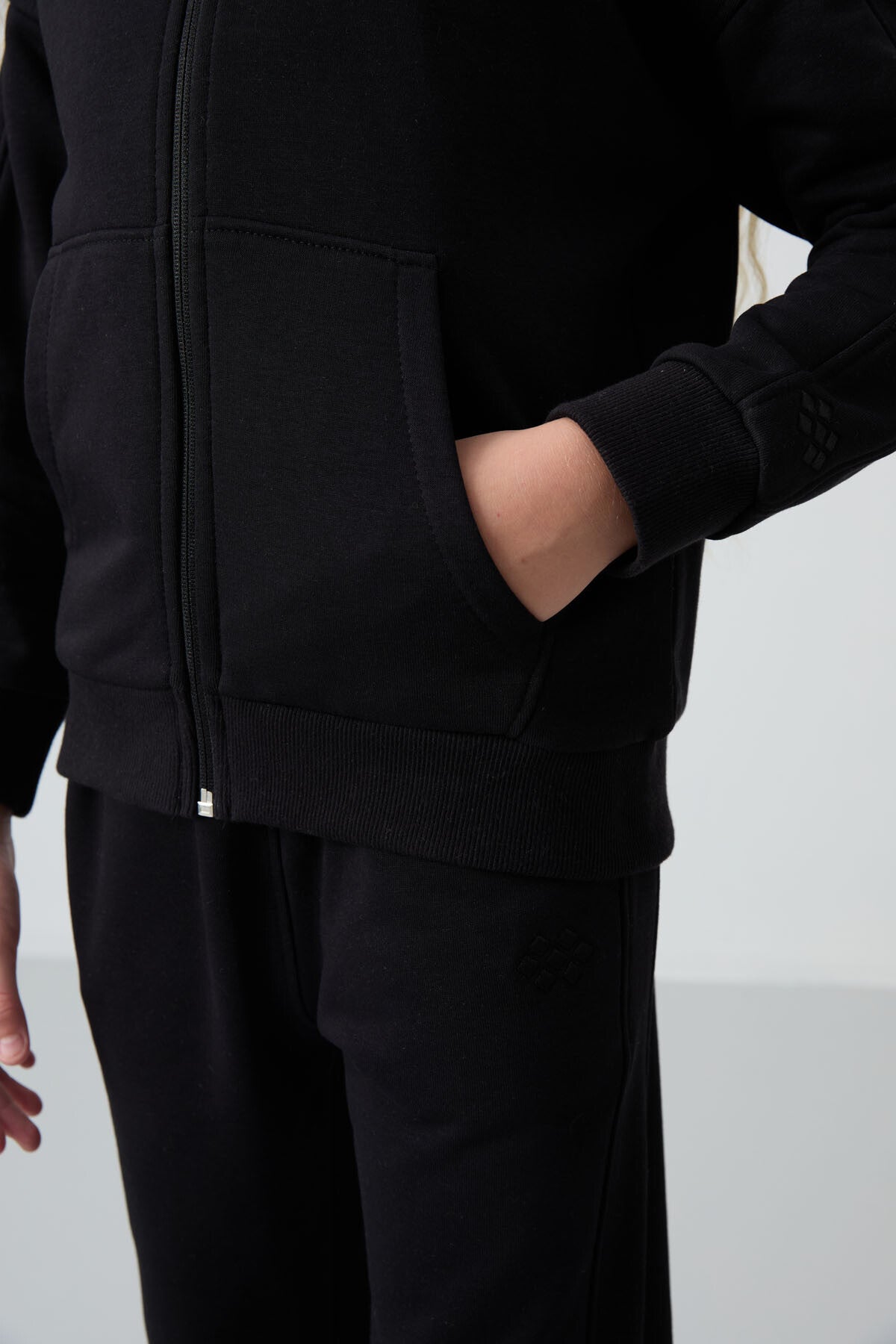 Black Cotton Fleece-Lined Soft Textured Standard Fit Embroidered Girls' Tracksuit Set - 75148