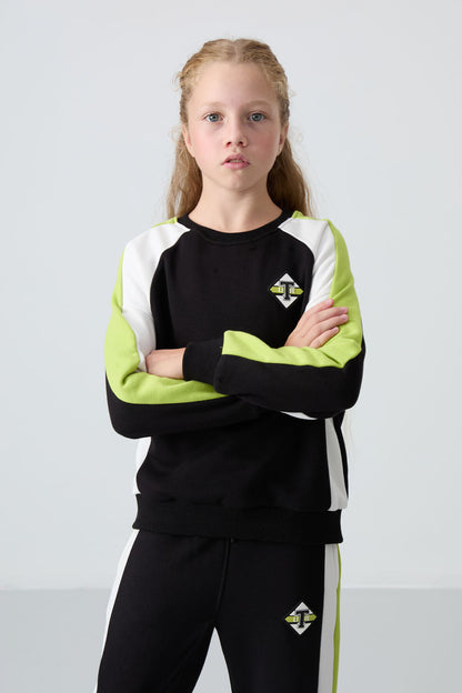 Black Cotton Fleece-Lined Soft Textured Standard Fit Printed Girls' Tracksuit Set - 75165