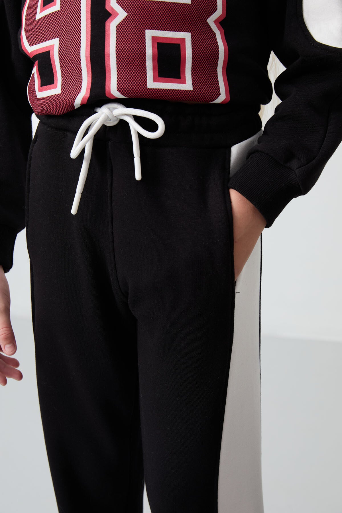 Black Cotton Fleece-Lined Soft Textured Standard Fit Embroidered Girls' Tracksuit Set - 75170