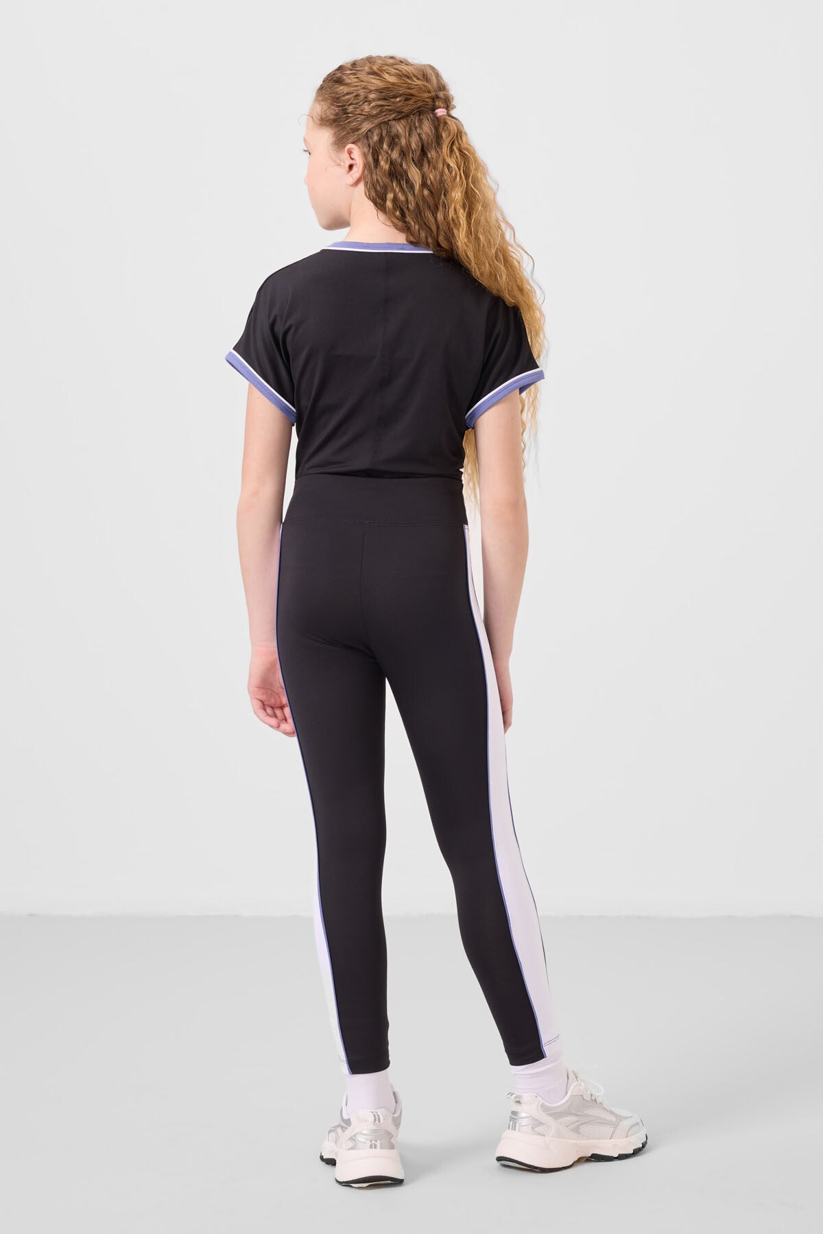 Black O collar side stripe Detailed Standard Fit Performance Tights Set - 75191
