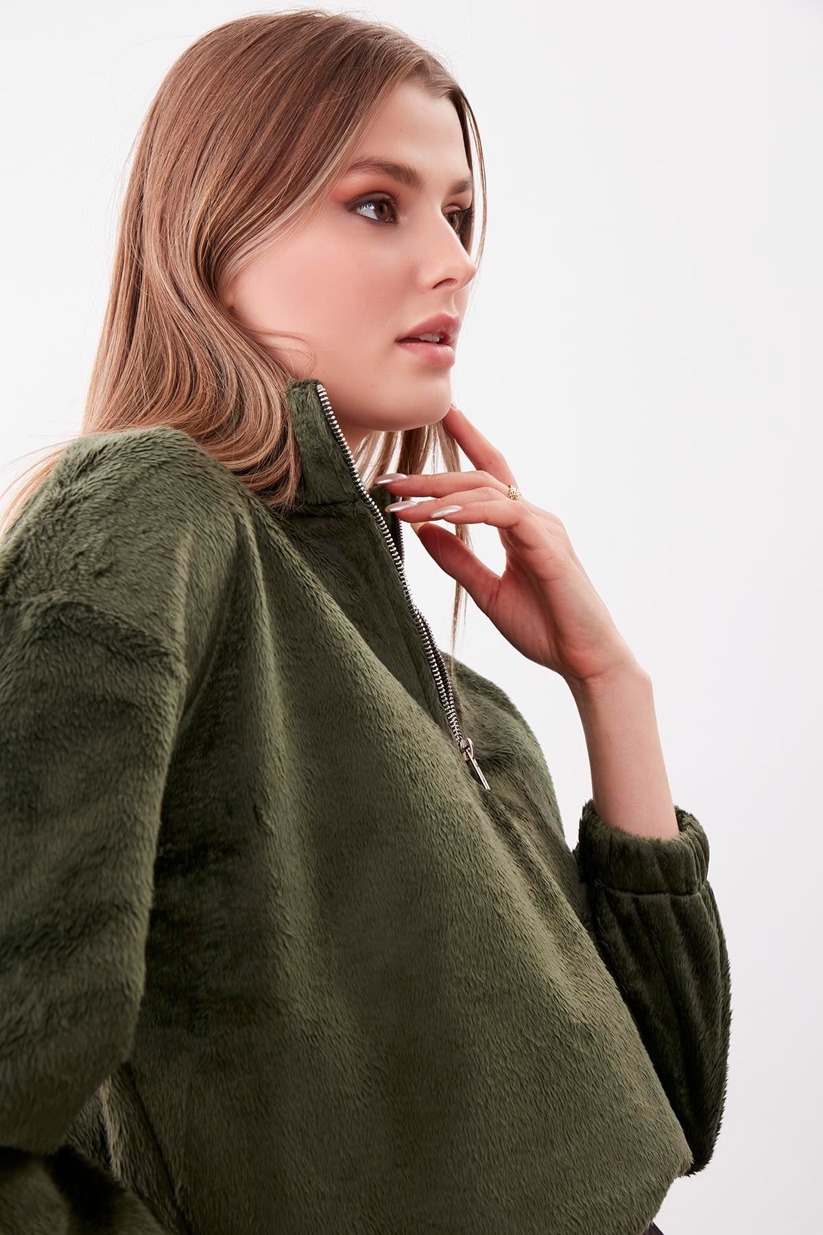 PELUSH SWEAT WITH ZIPPER