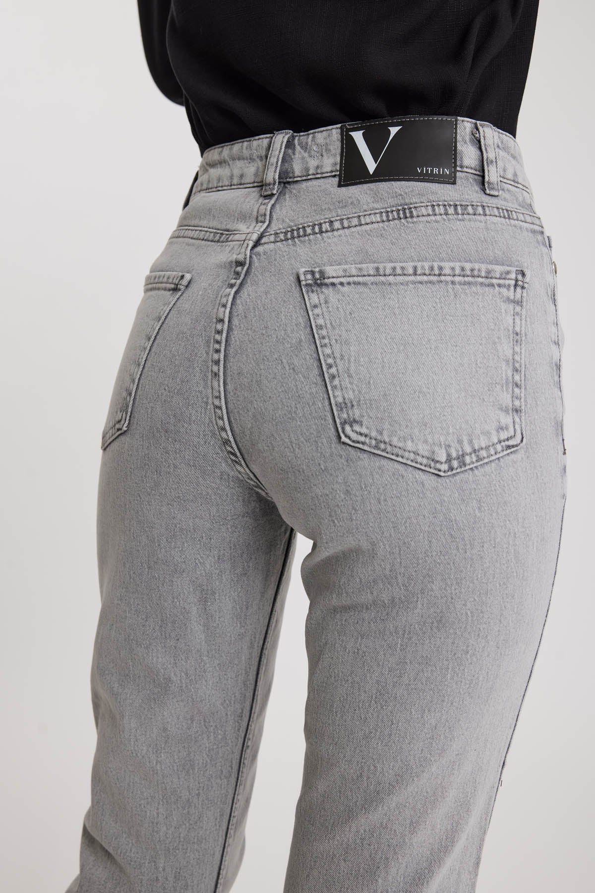 SLIM FIT CROP JEANS
