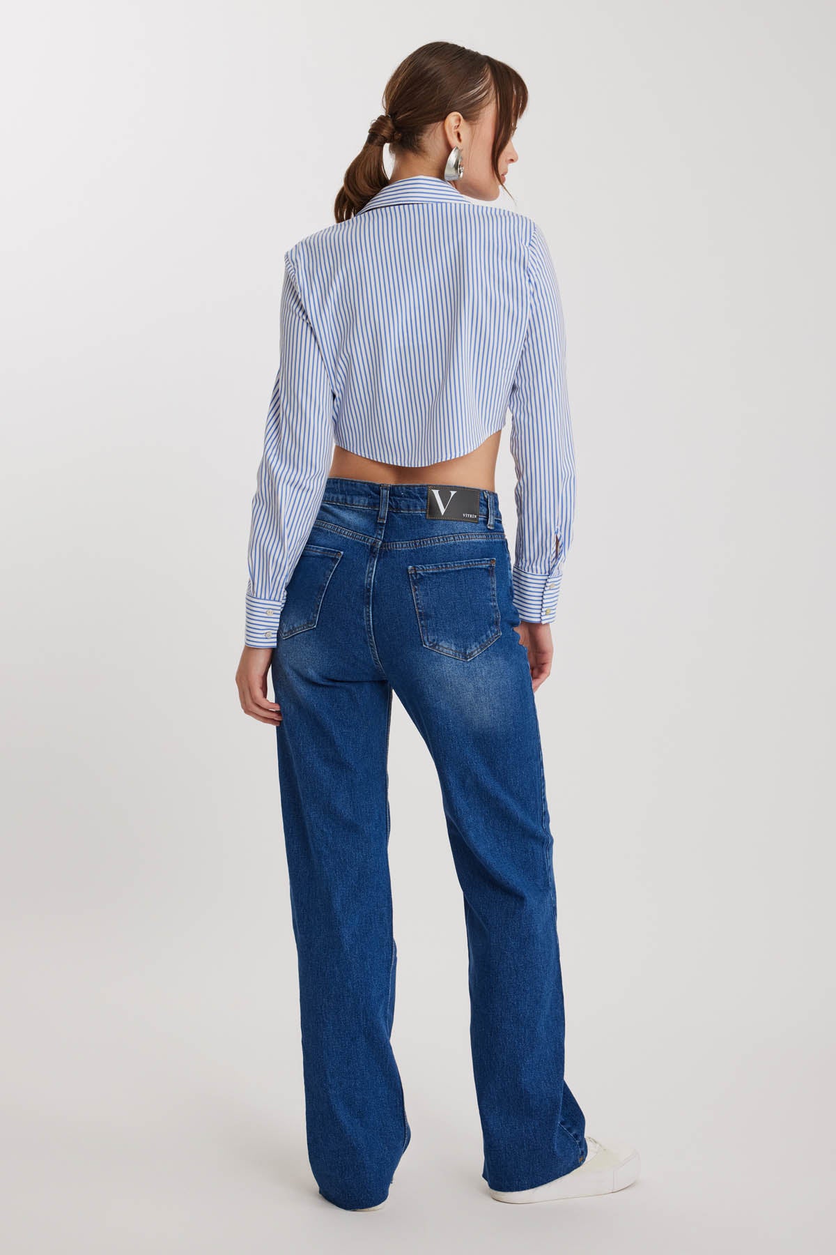 STRAIGHT FIT JEANS