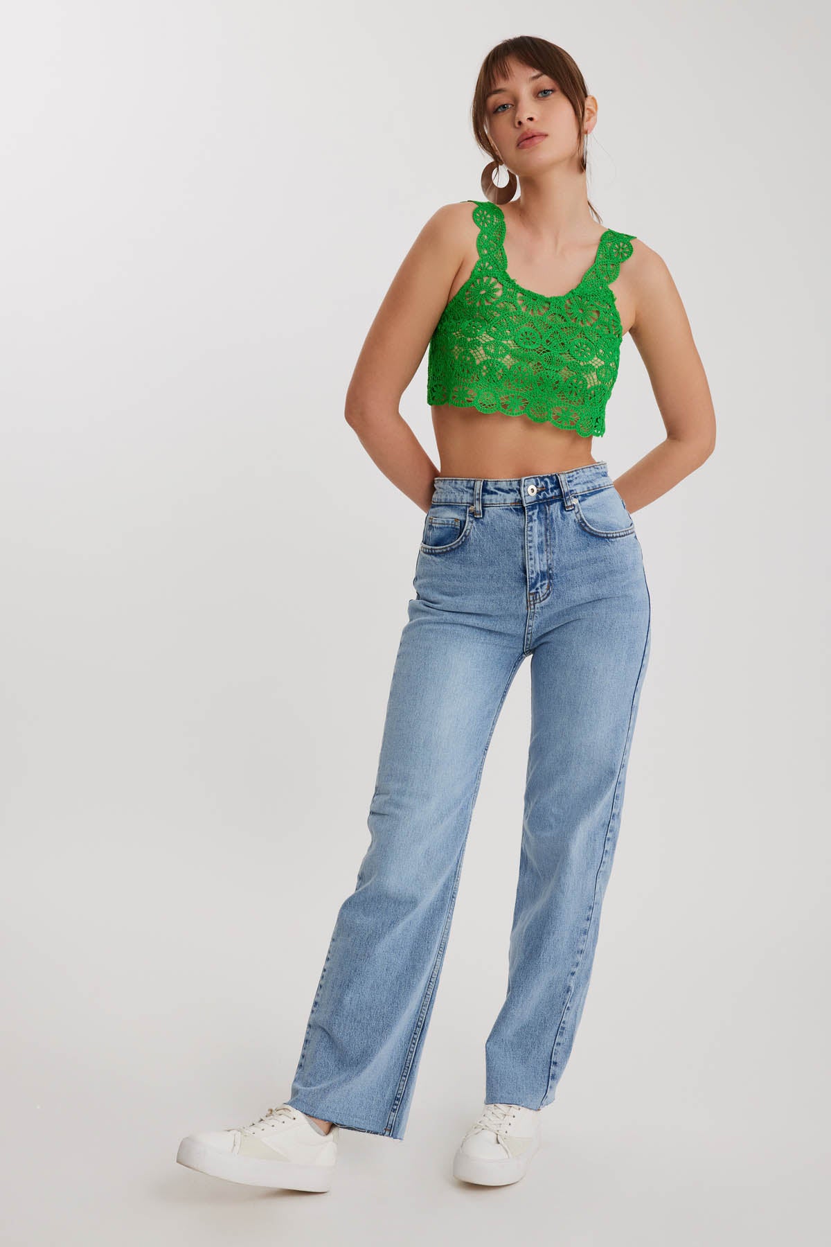 STRAIGHT FIT JEANS