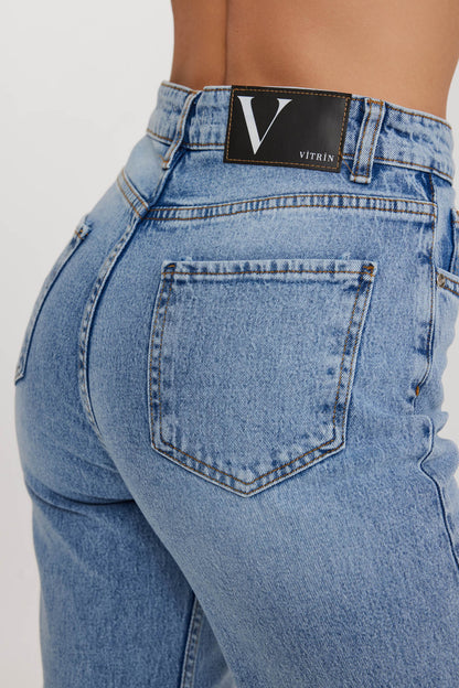 STRAIGHT FIT JEANS