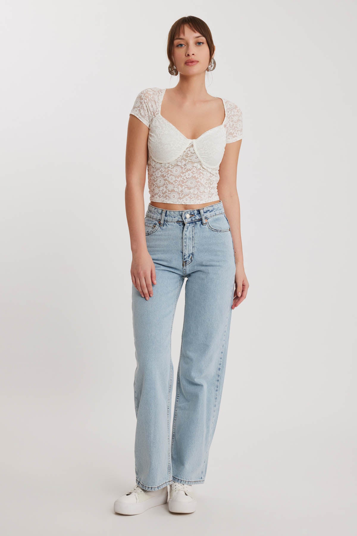 STRAIGHT FIT WIDE LEG JEANS