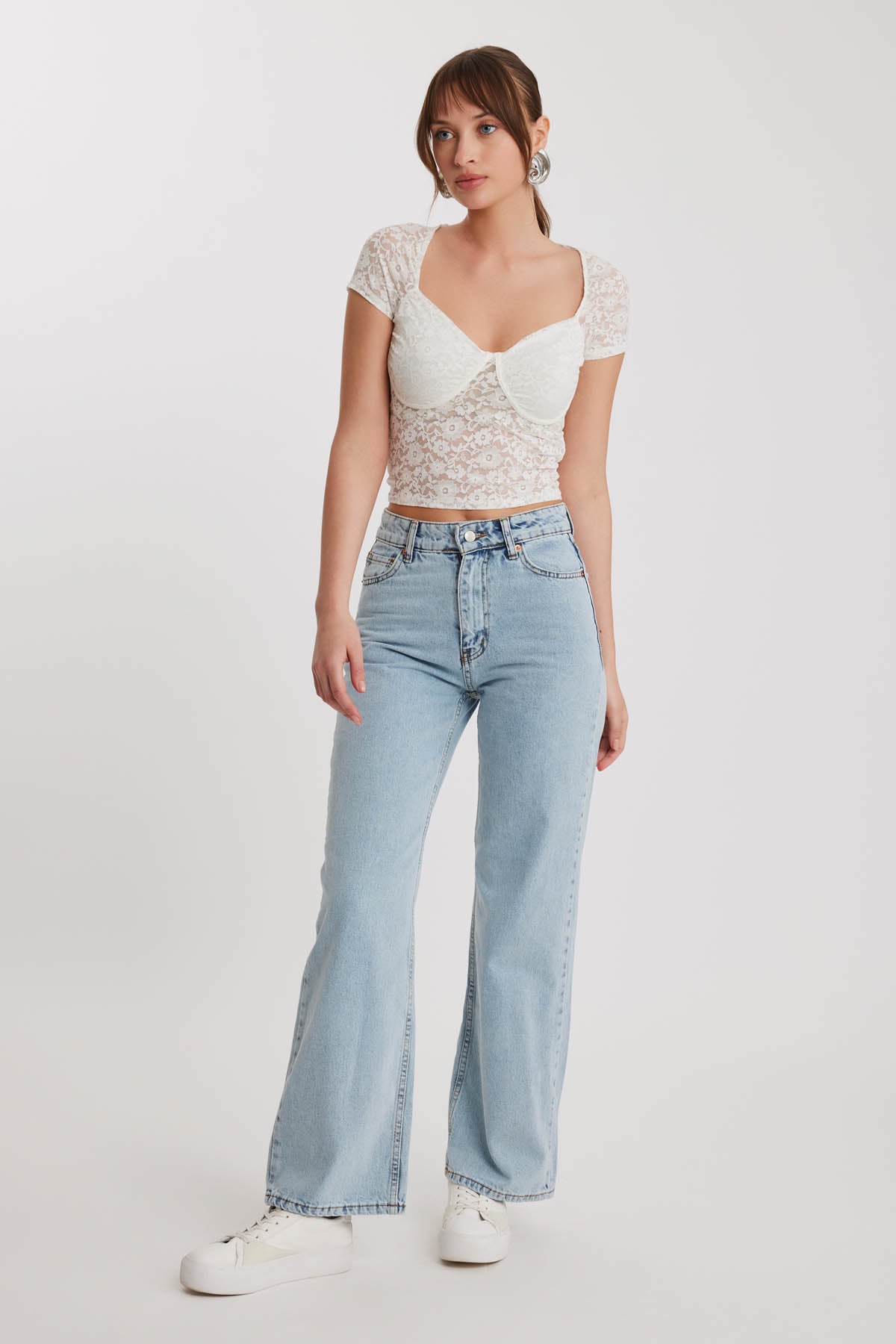 STRAIGHT FIT WIDE LEG JEANS