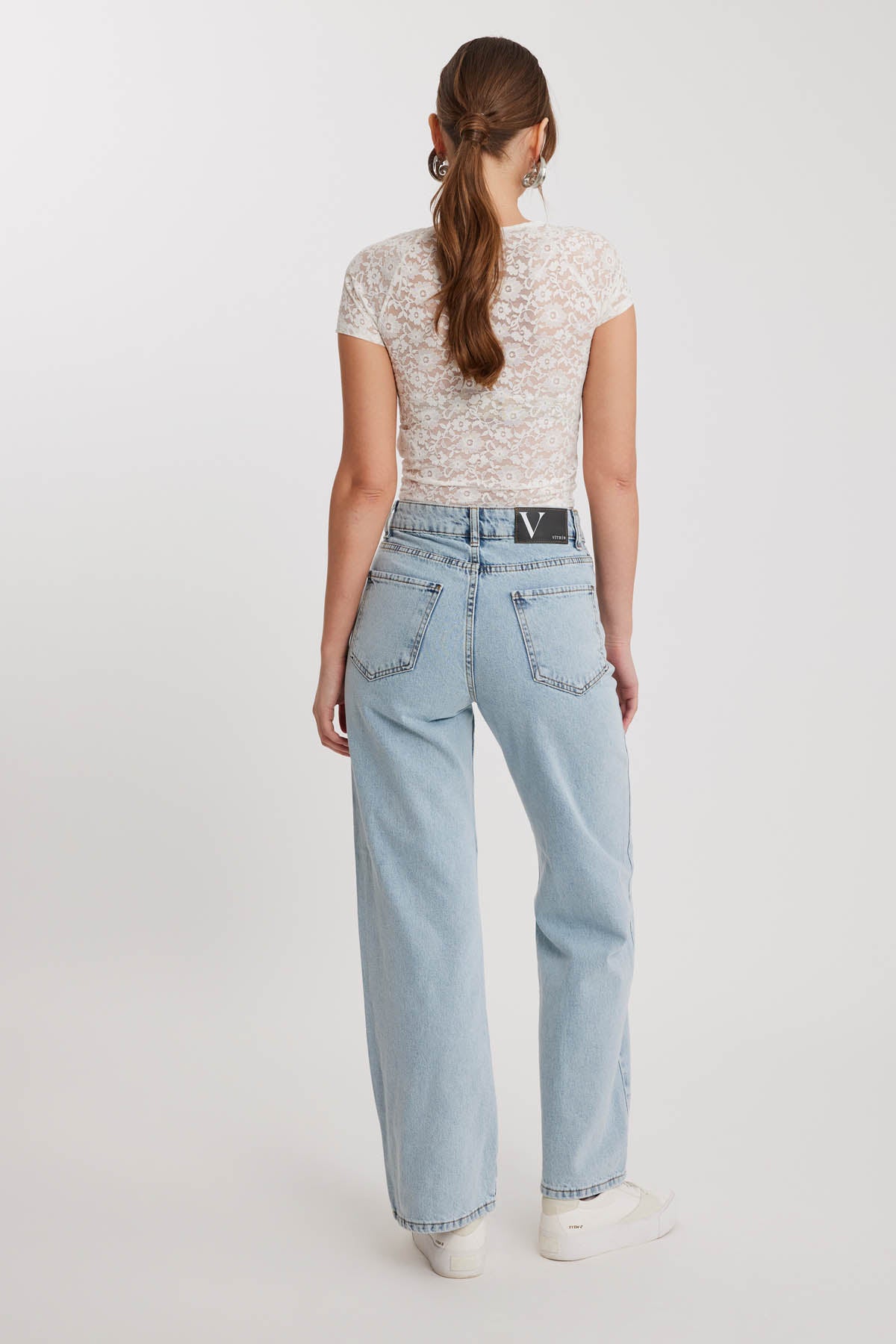 STRAIGHT FIT WIDE LEG JEANS