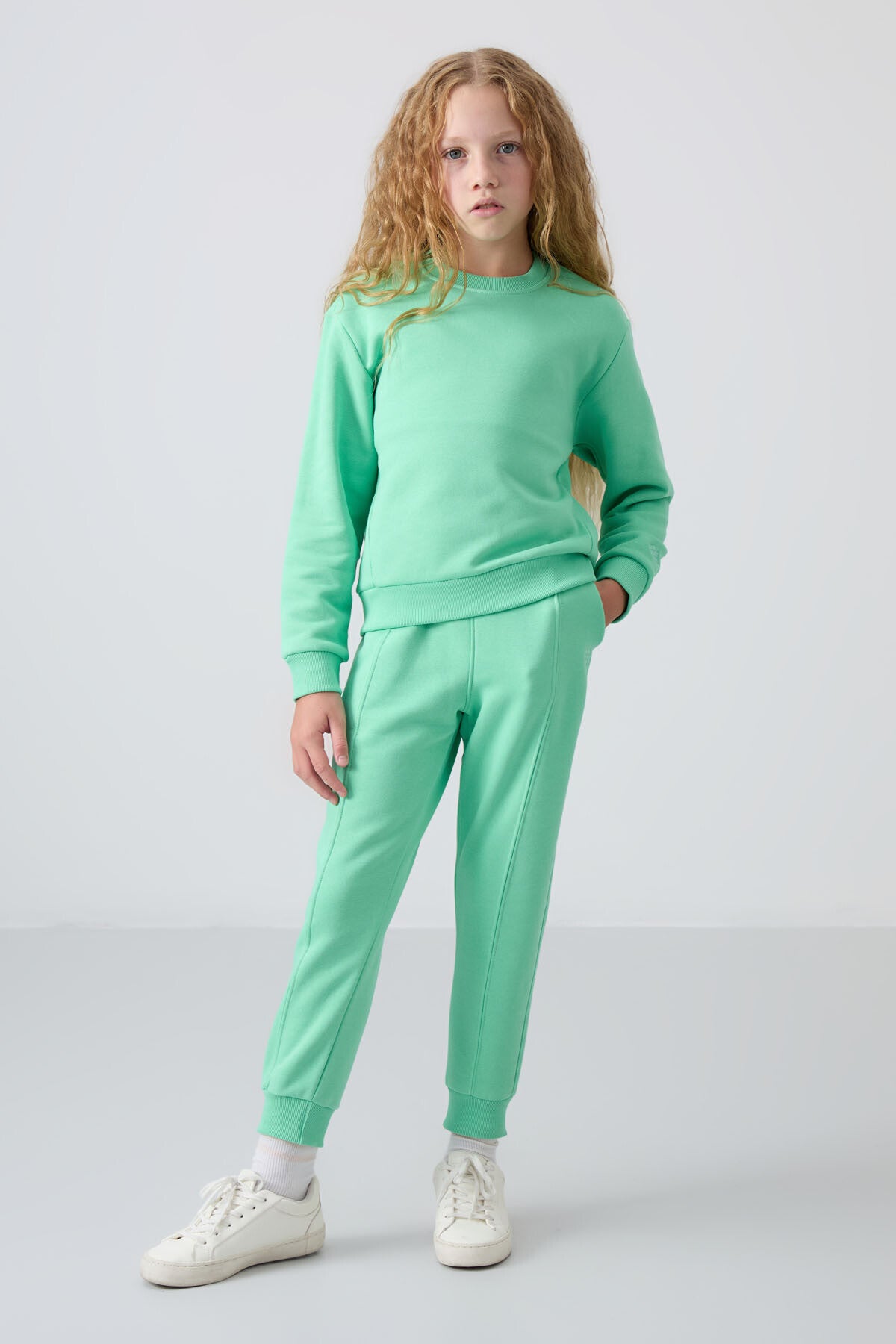 Light Green Cotton Fleece-Lined Soft Textured Oversize Embroidered Girls' Tracksuit Set - 75145