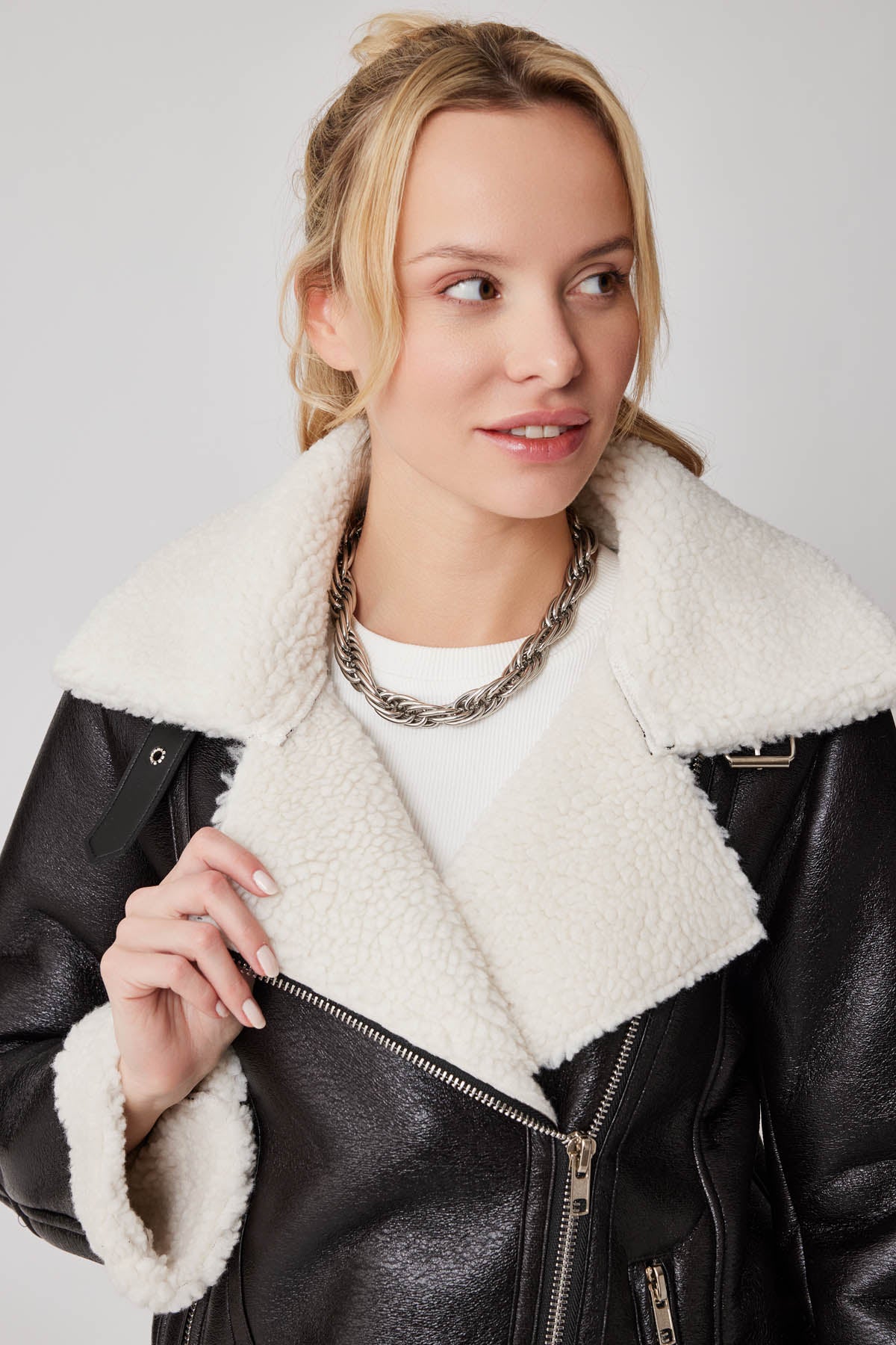 FAUX LEATHER BIKER JACKET WITH FUR