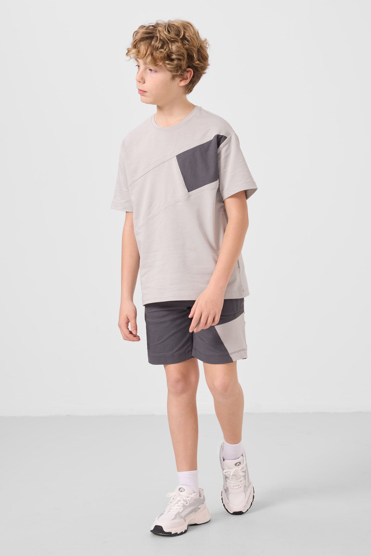 Stone-Anthracite Cotton Oversize Fit Weaving Lightweight Flexible ChinoShorts Set - 11275
