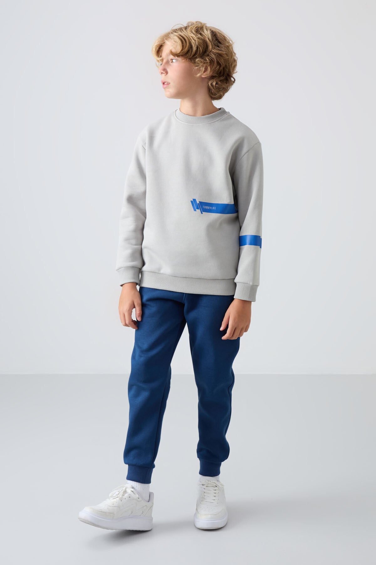 Stone Cotton Thick Fleece-Lined Soft Textured Standard Fit Printed Boys' Sweatshirt - 11238