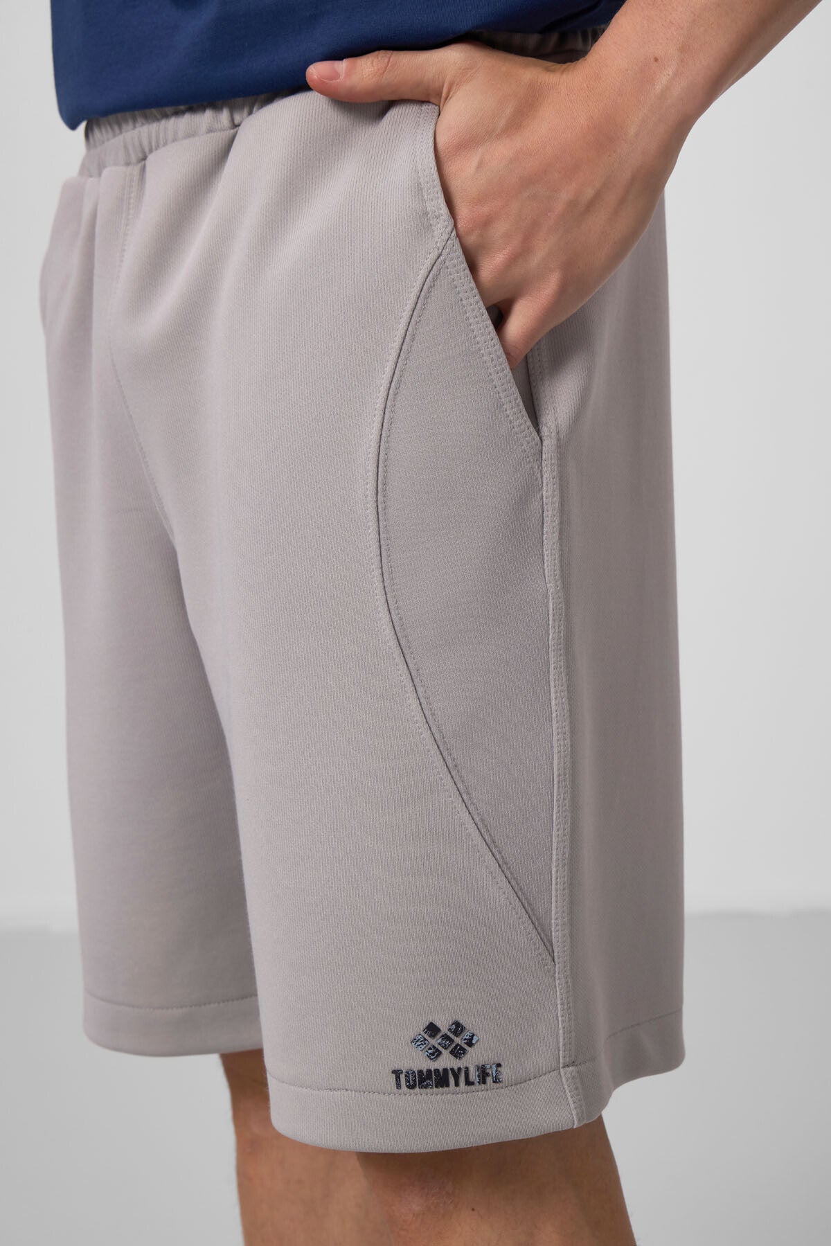 Stone Surface Textured Oversize Men's Shorts - 81288