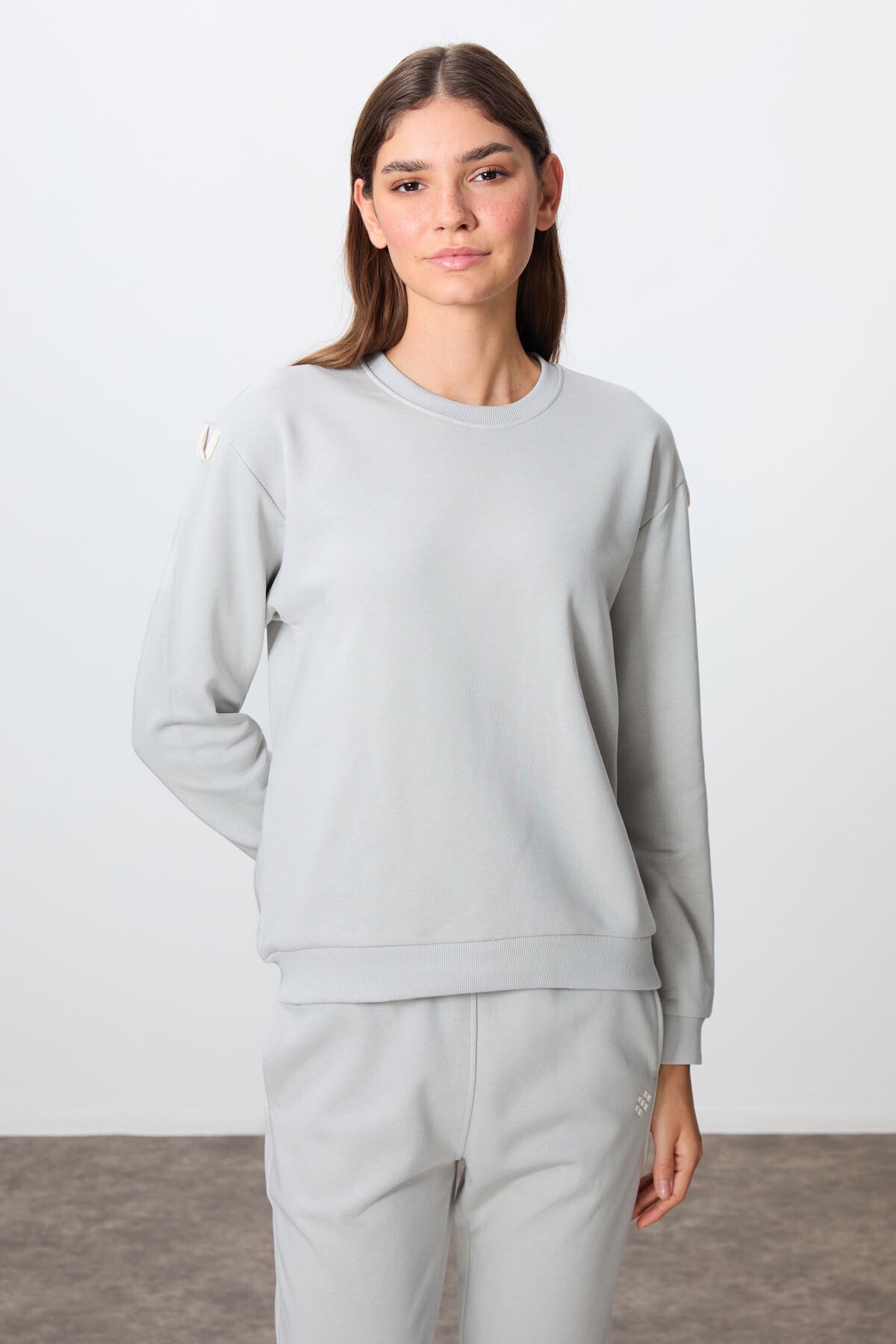 Stone Compact Cotton Thick Smooth Textured O Collar Oversize Fit Women's Tracksuit Set - 95341